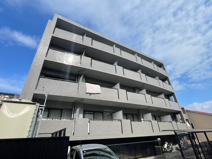 サンドーリエの物件外観写真