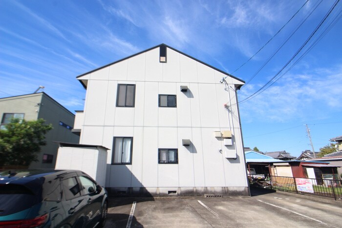 ピューラⅡの物件外観写真