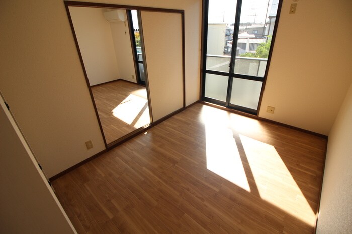 ピューラⅡの物件内観写真