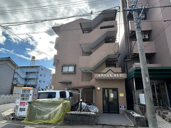 ANSIXBLDの物件外観写真