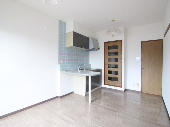 シャトーレ三栄３の物件内観写真