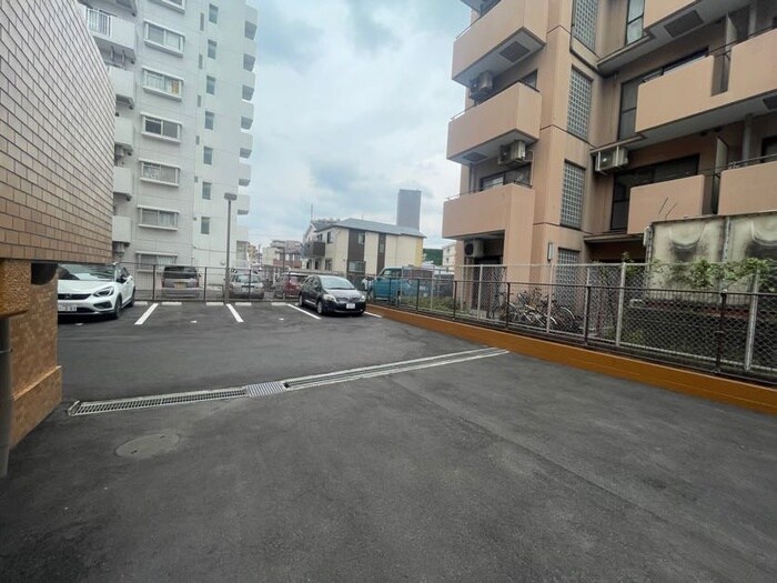 リヴァ－サイド植田の物件外観写真