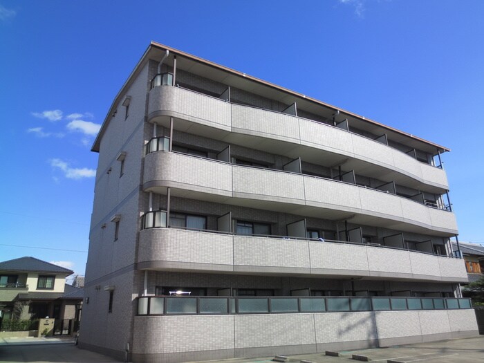 ルミエ－ル長良の物件外観写真