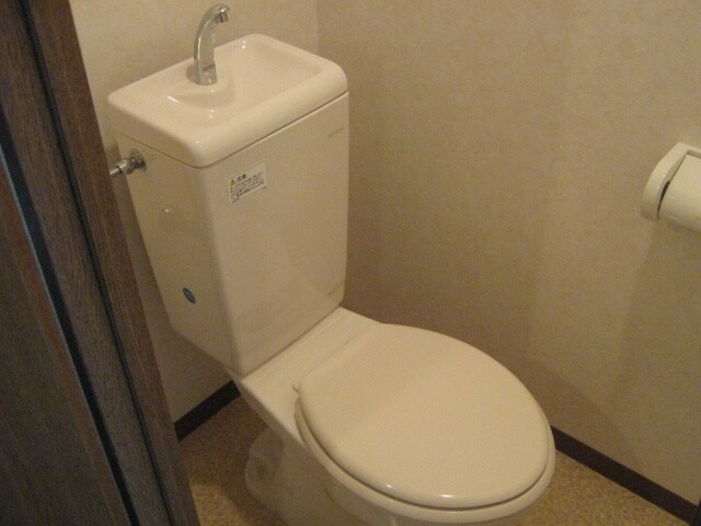 ルミエ－ル長良の物件内観写真