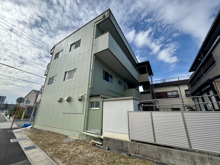 伊藤ビルの物件外観写真