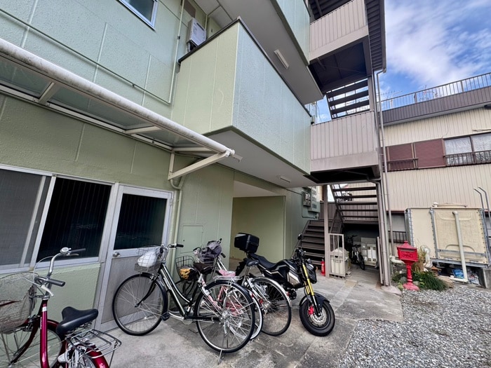 伊藤ビルの物件外観写真