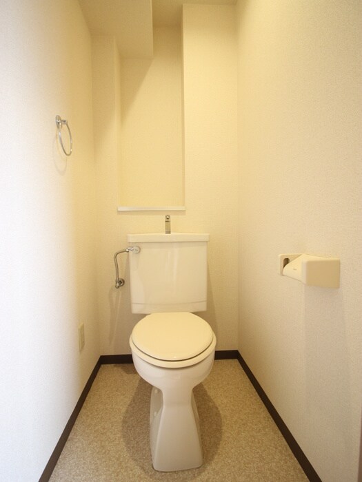 サンロ－ズ本町の物件内観写真