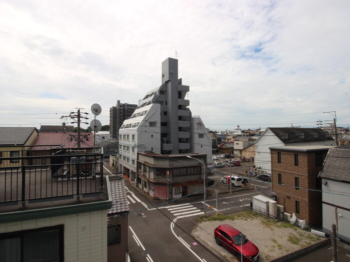 サンロ－ズ本町の物件内観写真