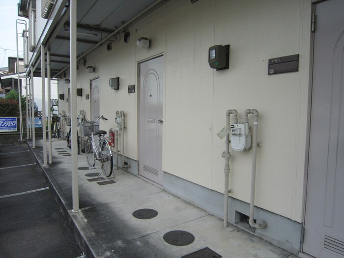 ラ・モンタ－ニュの物件外観写真