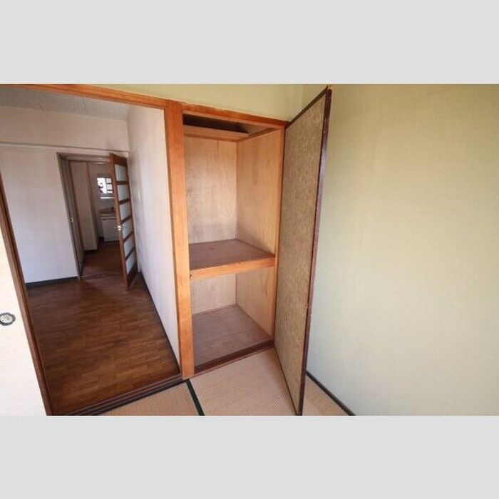 ハイツ森鷹2番館の物件内観写真