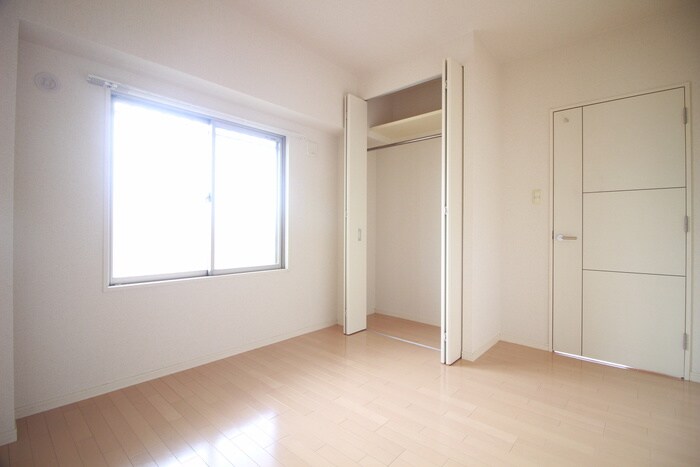 スクエア名古屋港の物件内観写真