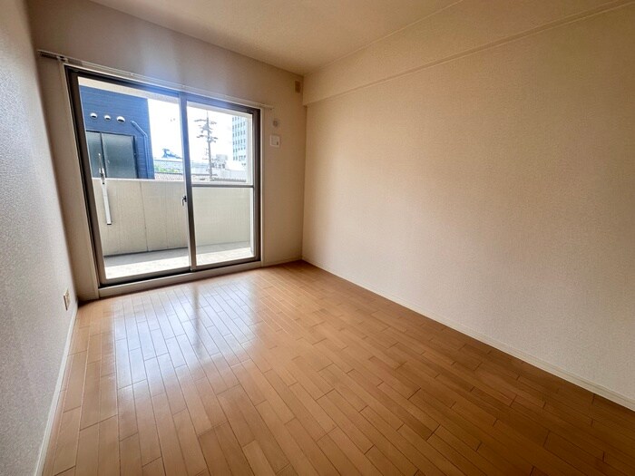 スクエア名古屋港の物件内観写真