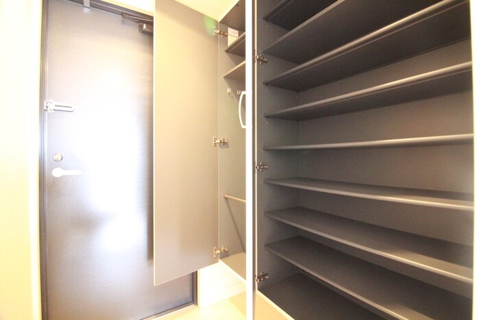 スクエア名古屋港の物件内観写真