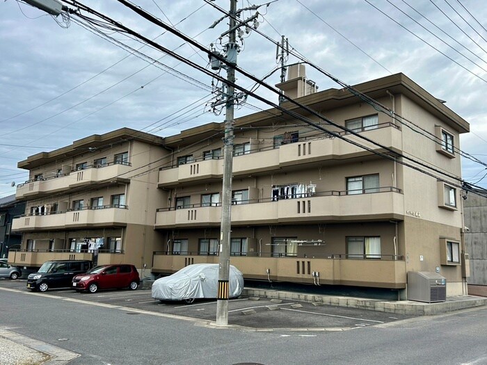 サンライズ城前の物件外観写真