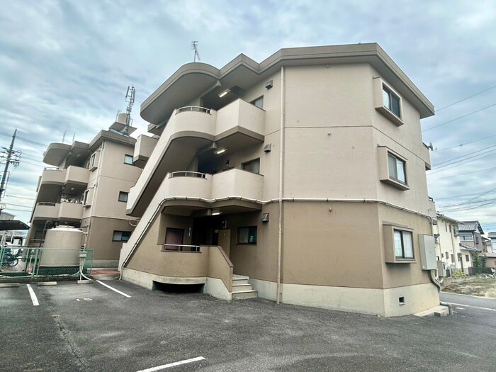 サンライズ城前の物件外観写真