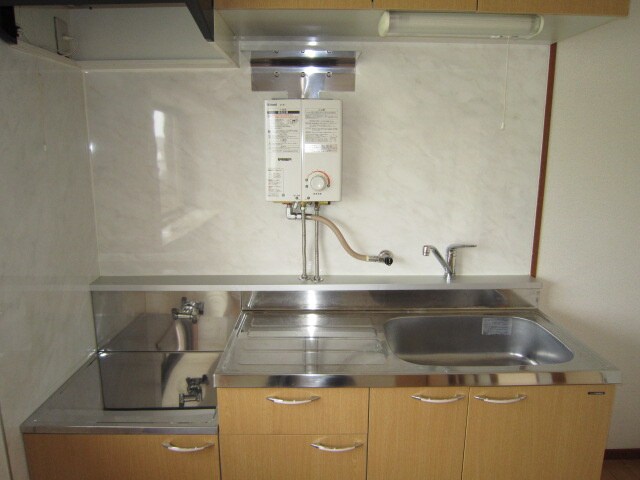 サンライズ城前の物件内観写真