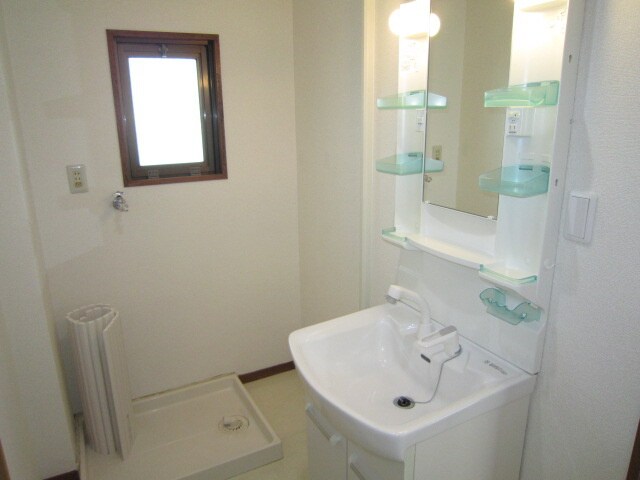 サンライズ城前の物件内観写真