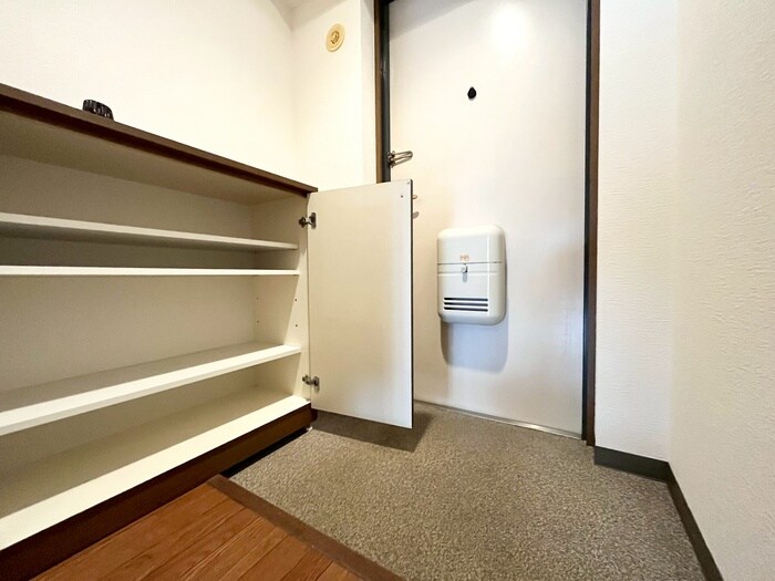 カ－サ・グラニ－レの物件内観写真