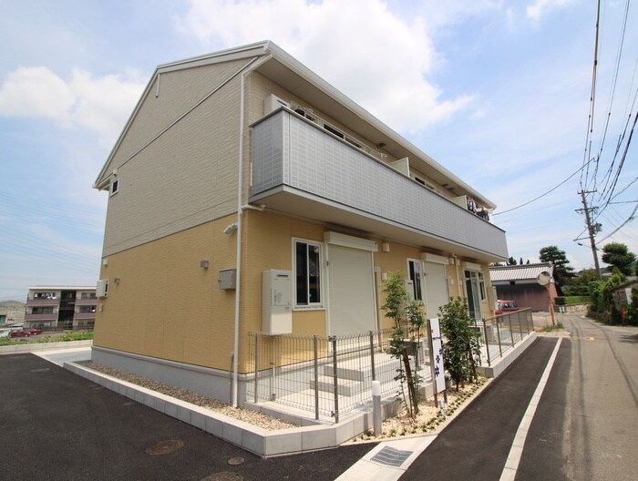 プチマノワールの物件外観写真