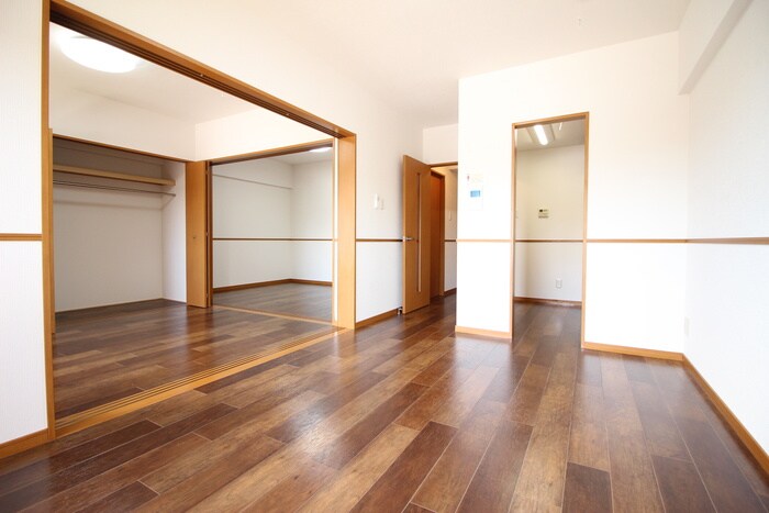 East Oneの物件内観写真