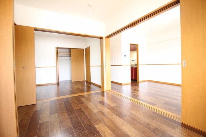 East Oneの物件内観写真