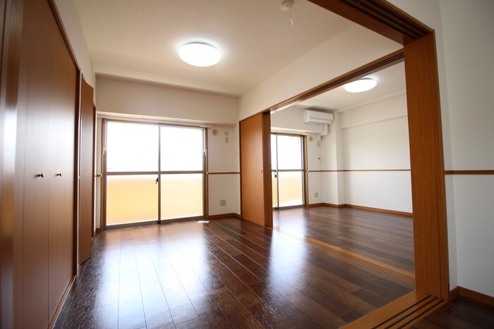 East Oneの物件内観写真