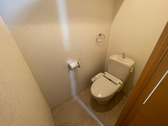 ア－スヒル東白壁の物件内観写真