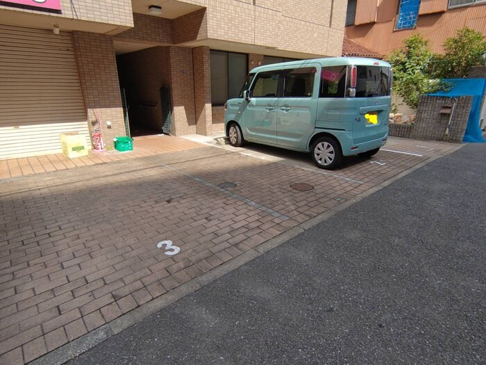 新栄サンハイツの物件外観写真