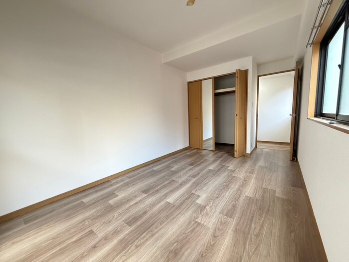 新栄サンハイツの物件内観写真