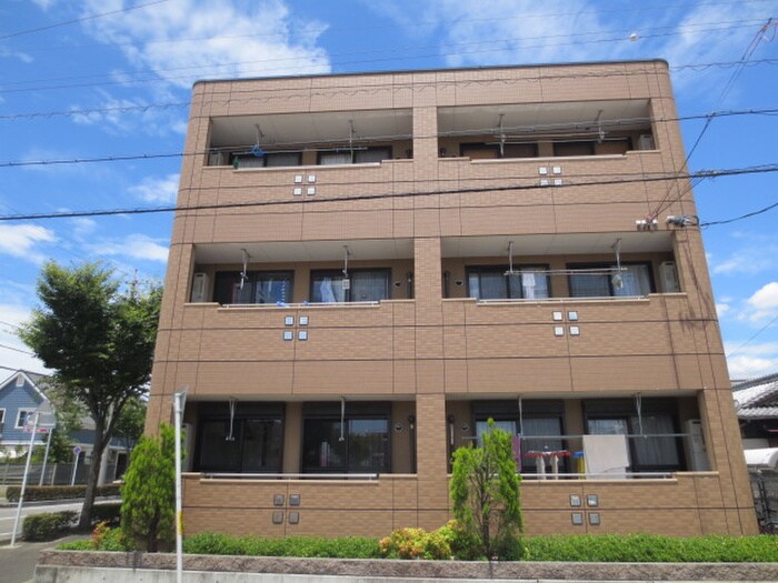 グランディ－ルの物件外観写真