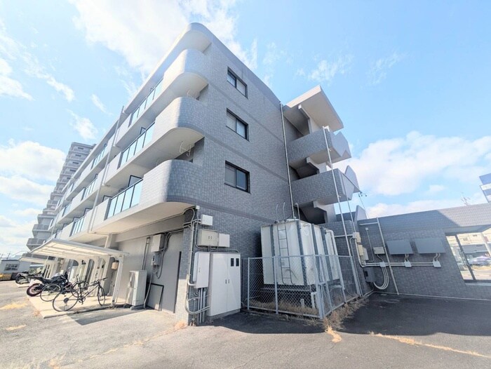 Ｔｓ Ｍａｒｃｈｅｒの物件外観写真