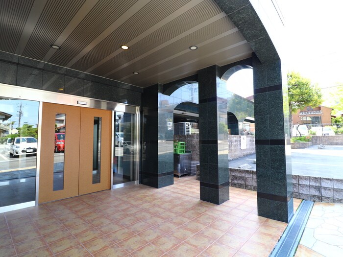 リアン東山の物件外観写真