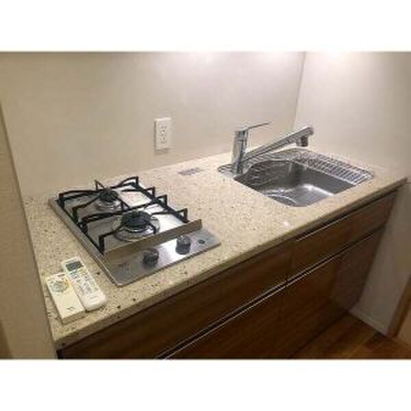 ｵｰﾌﾟﾝﾚｼﾞﾃﾞﾝｼｱ名駅南THE COURTの物件内観写真