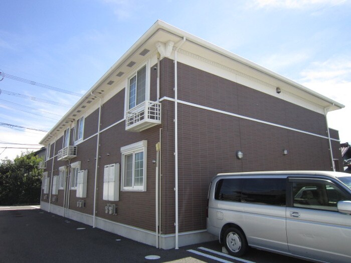 メゾン・ド・アルモニ－の物件外観写真