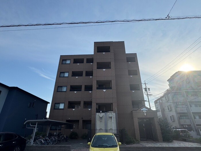 ガ－デン鏡池の物件外観写真