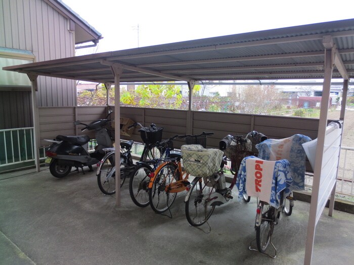 エスポアロイヤルの物件外観写真