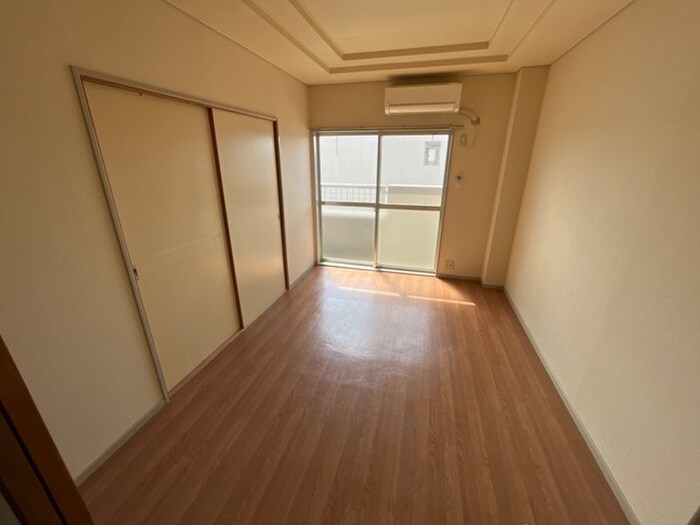 エスポアロイヤルの物件内観写真