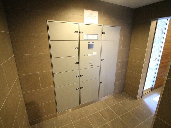 プレサンスジェネ葵(701)の物件外観写真