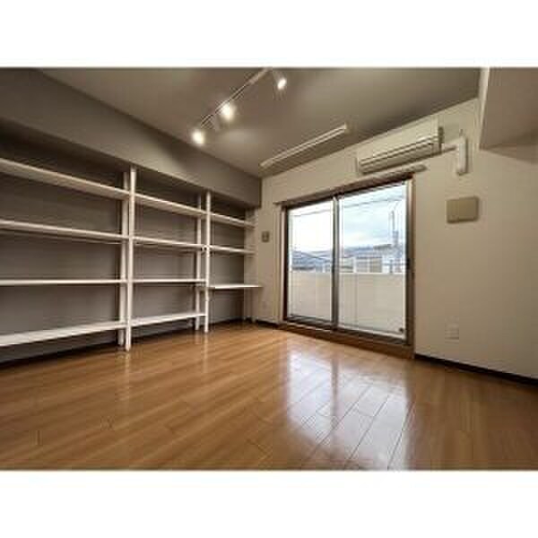 フロンティアＵの物件内観写真