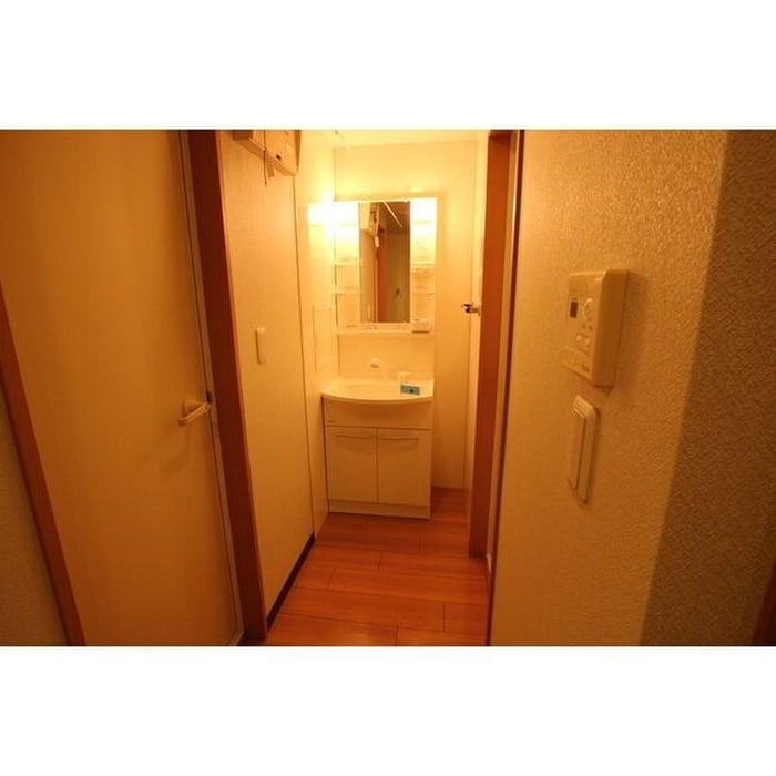 フロンティアＵの物件内観写真