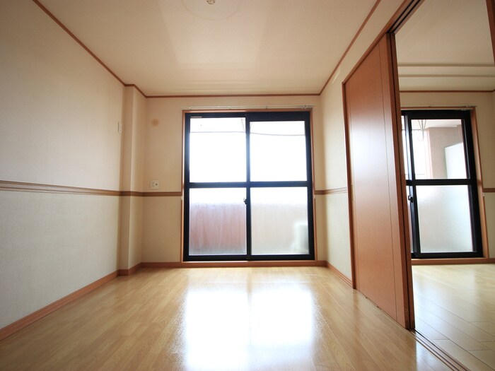 ペティハウス・ロベリアの物件内観写真