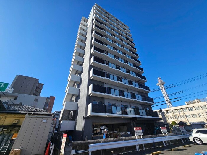 プレサンス高畑ルミアの物件外観写真