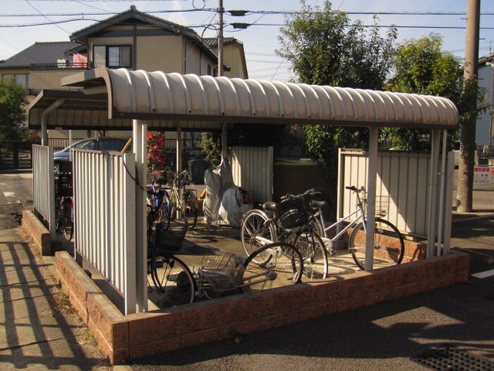 サ－ラ･アソシアの物件外観写真