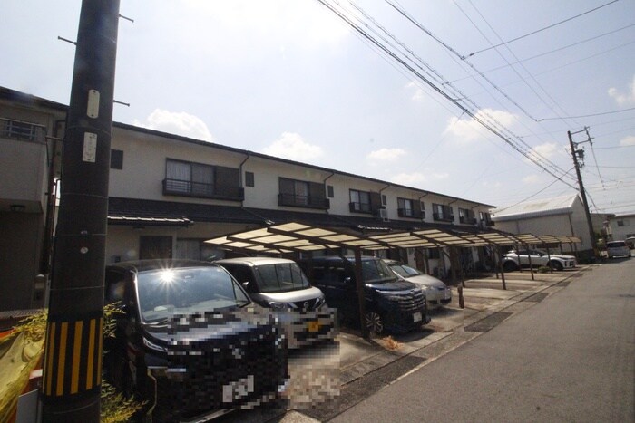 ガーデンハウス白山の物件外観写真