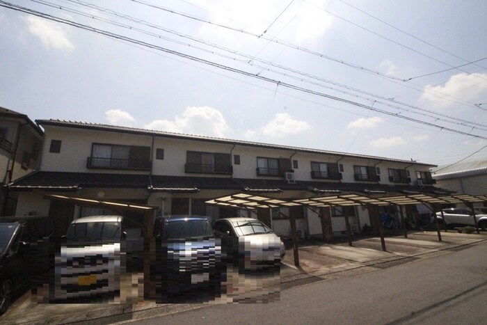 ガーデンハウス白山の物件外観写真