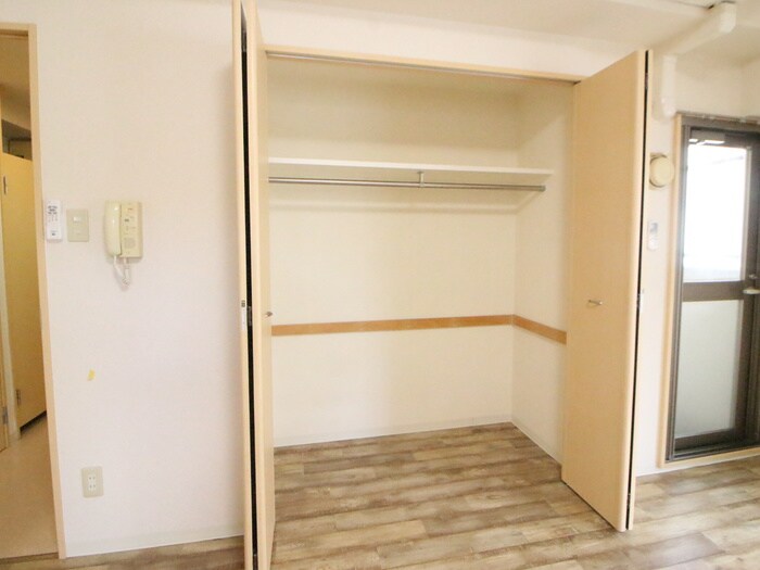 ラ・ヴィアンパレスⅡの物件内観写真