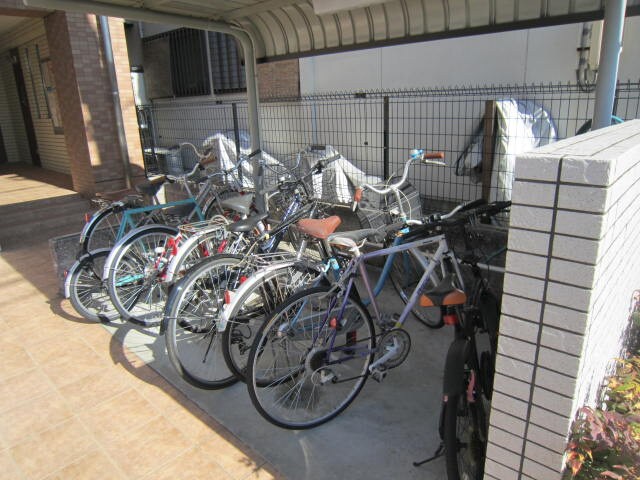 ラ・ヴィアンパレスⅡの物件外観写真