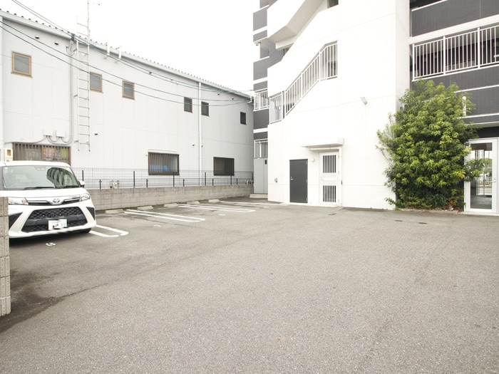 フローラ草平の物件外観写真