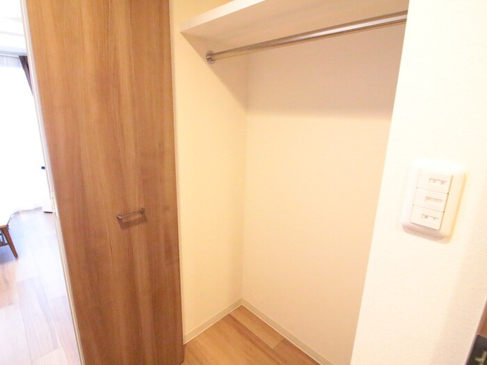 ﾌﾟﾚｻﾝｽ丸の内ｱﾃﾞﾙ(1302)の物件内観写真