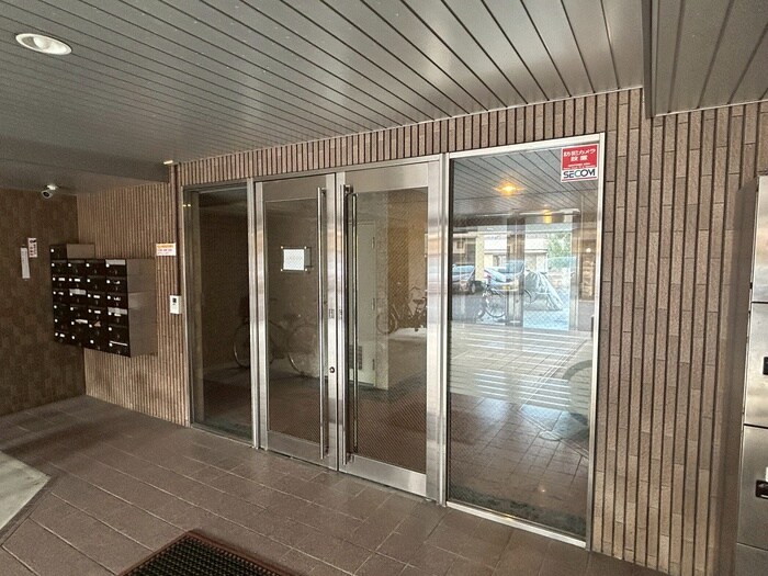 グランパス豊年の物件外観写真